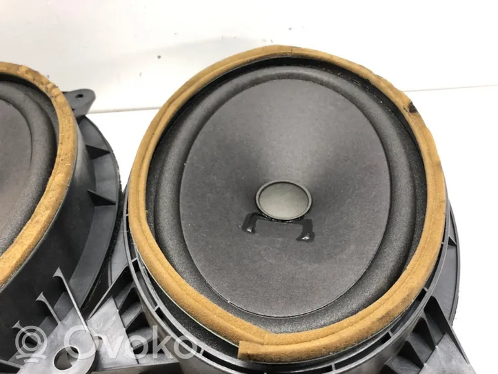 Toyota Avensis T270 Kit sistema audio 