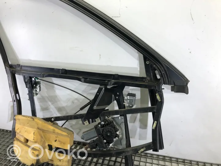 Audi A4 S4 B5 8D Alzacristalli della portiera anteriore con motorino 