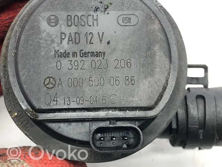 Mercedes-Benz B W246 W242 Öljynsuodattimen kannake A0005000686