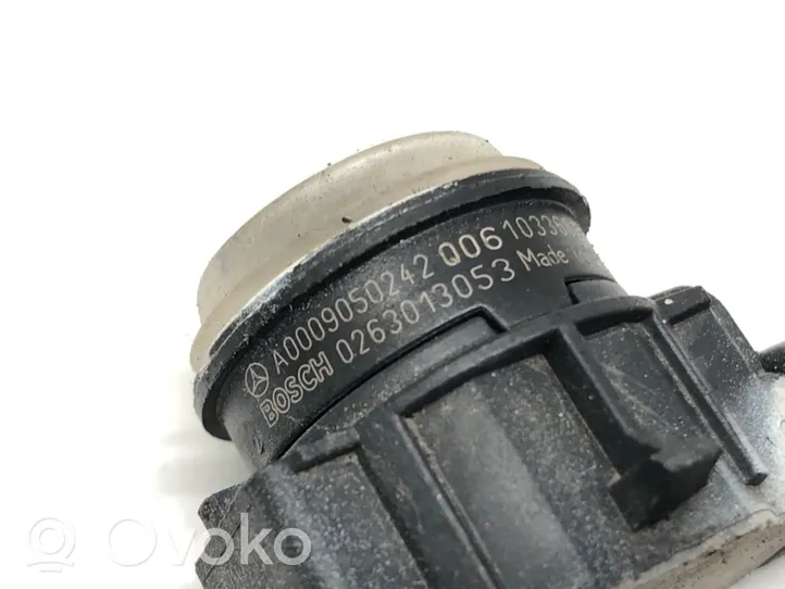 Mercedes-Benz B W246 W242 Parkošanās (PDC) sensors (-i) 0263013053