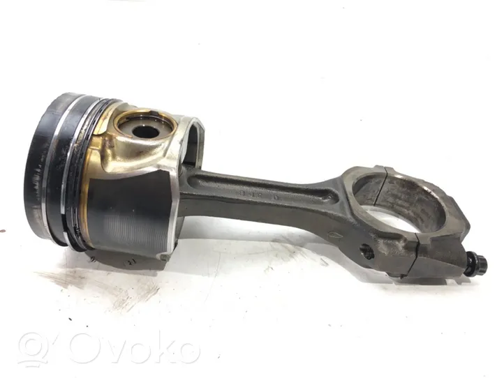 Hyundai Santa Fe Piston avec bielle D4EA