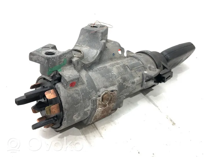 Volkswagen Polo IV 9N3 Ignition lock 4B0905851N