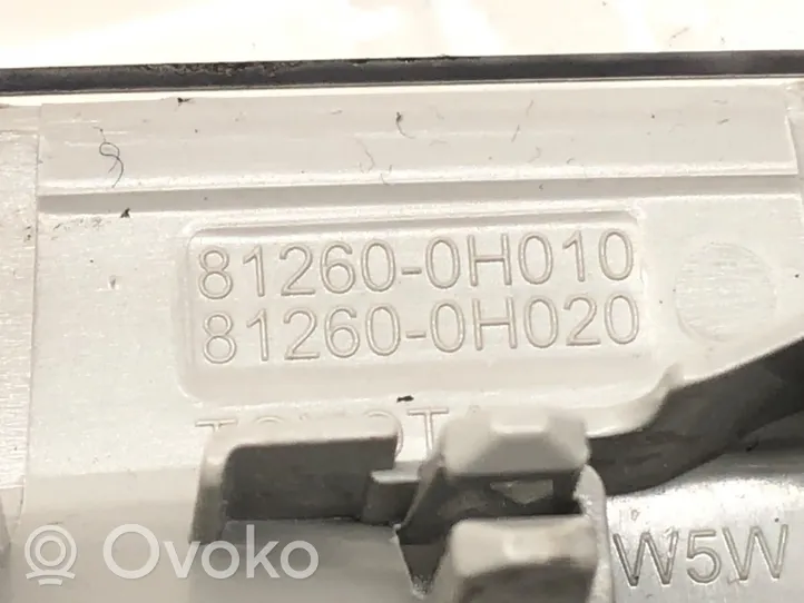 Toyota Aygo AB40 Rivestimento della console di illuminazione installata sul rivestimento del tetto 81260-0H010