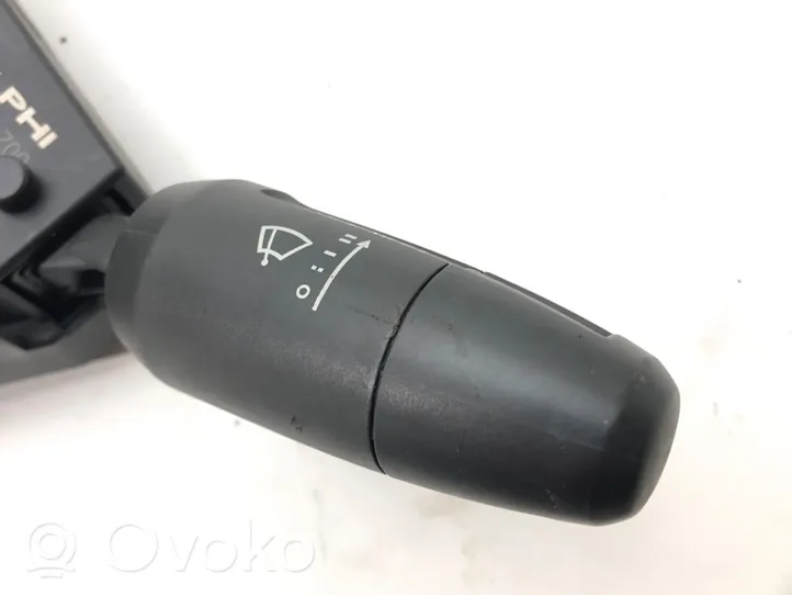 Opel Corsa D Interruptor/palanca de limpiador de luz de giro 13142283