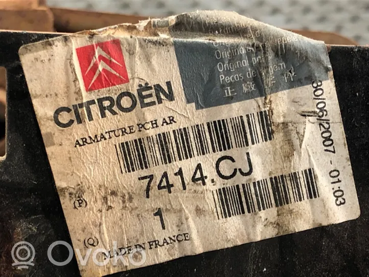 Citroen C3 Pluriel Poutre de soutien de pare-chocs arrière 