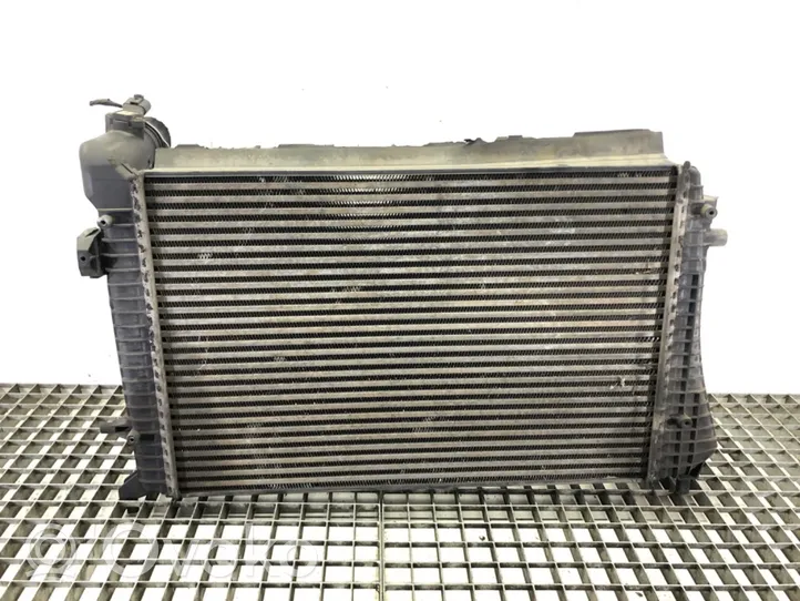 Volkswagen PASSAT B6 Chłodnica powietrza doładowującego / Intercooler 3C0145803E