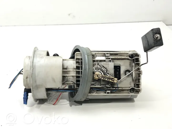 Skoda Octavia Mk1 (1U) Polttoainesäiliön pumppu 1J0919050