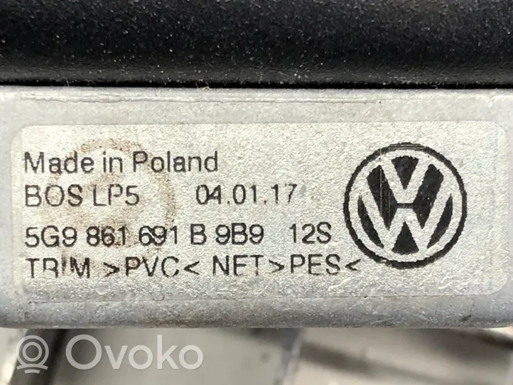 Volkswagen Golf VII Užuolaida (štorkė) 5G9861691B