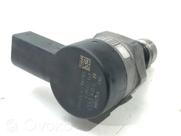 BMW X5 E70 Fuel pressure sensor 0281002949