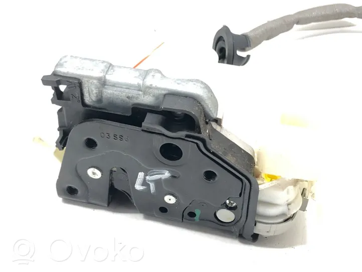 Audi Q3 8U Etuoven lukko 8J1837015F