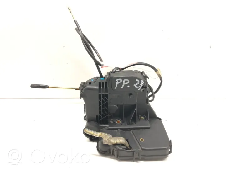 Mercedes-Benz C AMG W203 Front door lock 004138112629