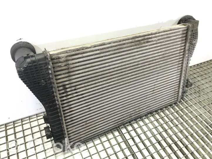 Volkswagen Touran I Chłodnica powietrza doładowującego / Intercooler 