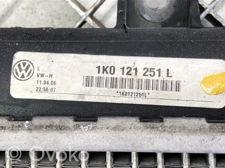 Volkswagen Touran I Dzesēšanas šķidruma radiators 1K0121251L