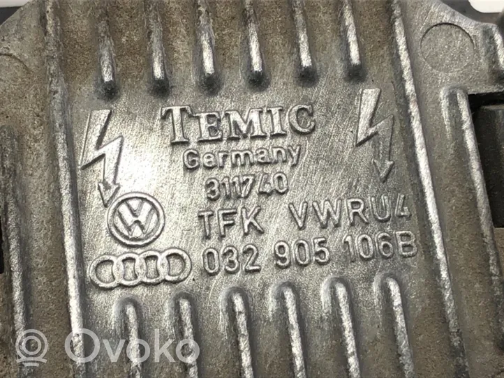 Volkswagen Golf IV Bobina di accensione ad alta tensione 032905106B
