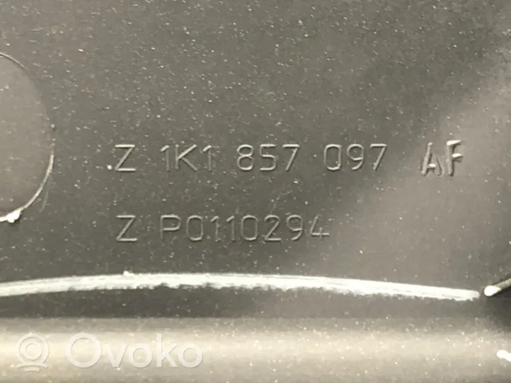 Volkswagen Golf V Schowek deski rozdzielczej / Komplet 