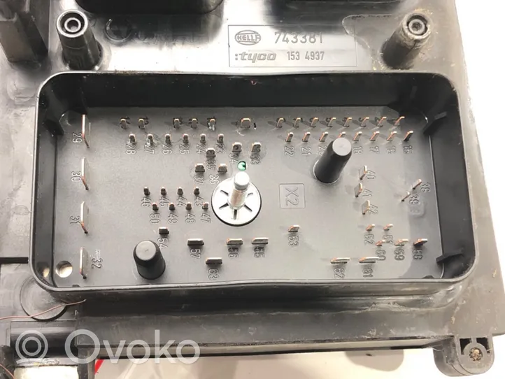 Opel Zafira B Fuse box set 13250231JZ