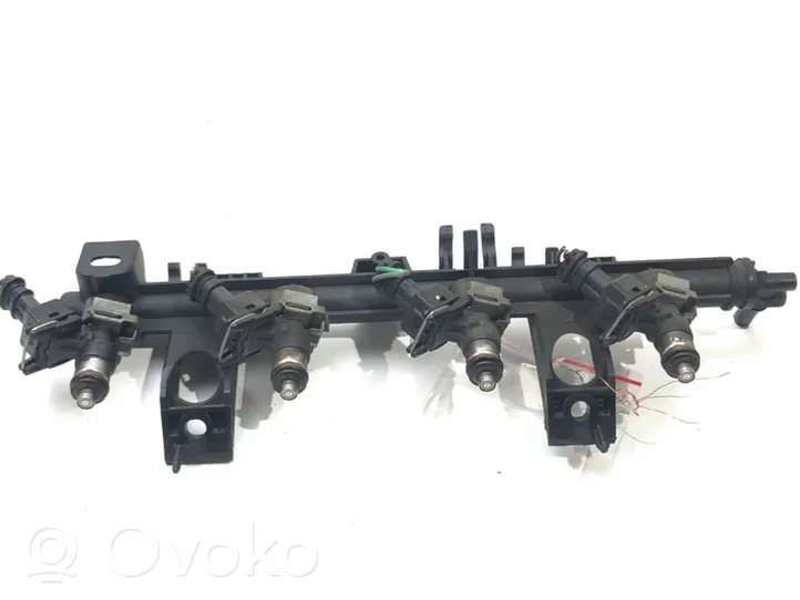 Renault Modus Listwa wtryskowa 8200286064