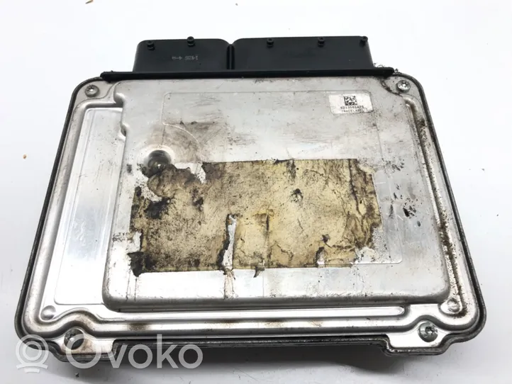 Volkswagen Golf V Centralina/modulo motore ECU 03G906021HB