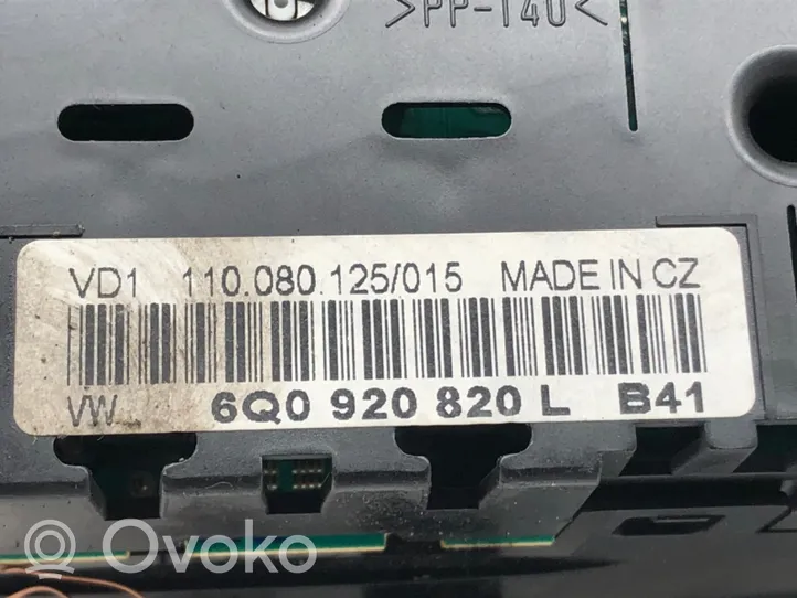 Volkswagen Polo IV 9N3 Tachimetro (quadro strumenti) 6Q0920820L