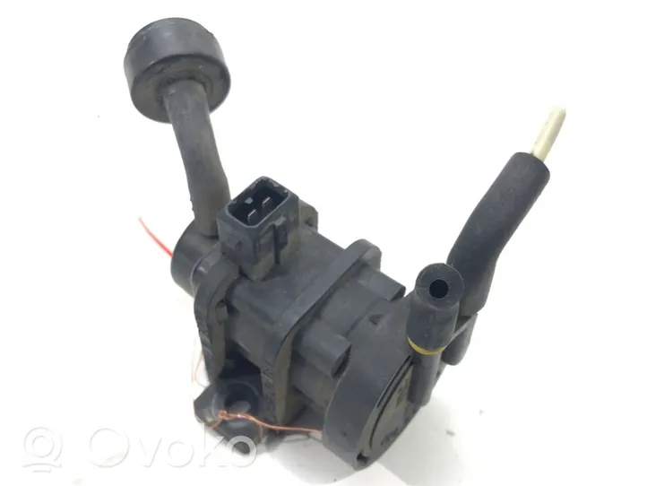 Opel Astra G Regulator ciśnienia paliwa 09128022