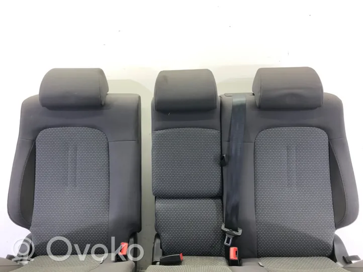 Renault Clio IV Second row seats 