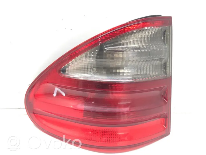 Mercedes-Benz E W210 Lampa tylna 