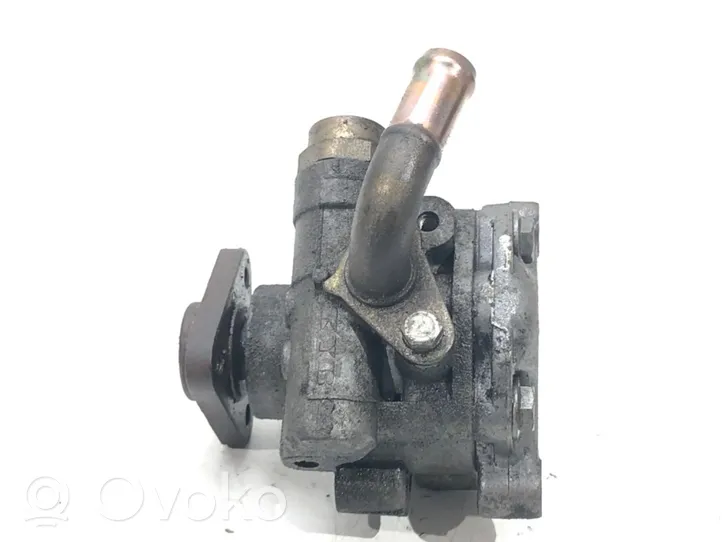 Volkswagen PASSAT B5.5 Power steering pump 