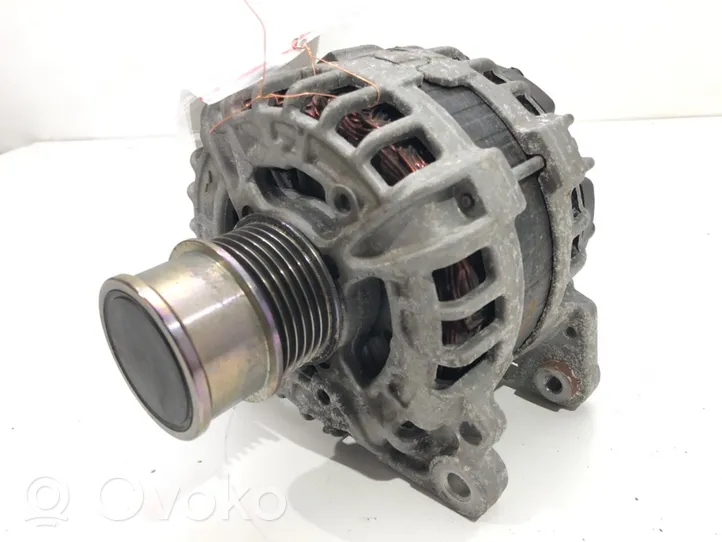 Volkswagen Golf VII Generator/alternator 04C903023T