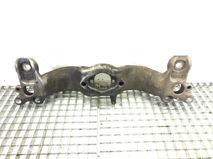 Audi A4 S4 B7 8E 8H Supporto della scatola del cambio 