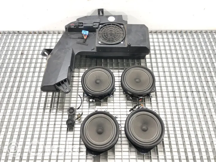 Audi A4 S4 B7 8E 8H Audio system kit 8E9035382D