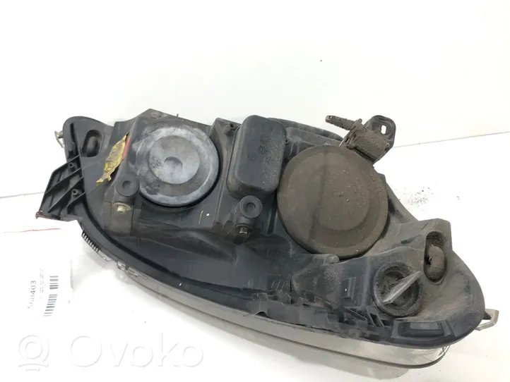 Opel Astra H Lampa przednia 