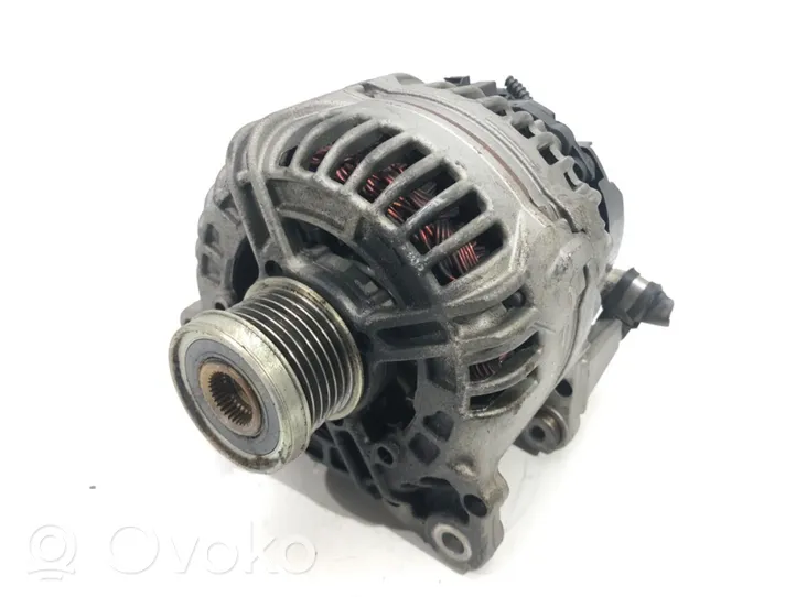 Volkswagen Golf VI Generatore/alternatore 03F903023D