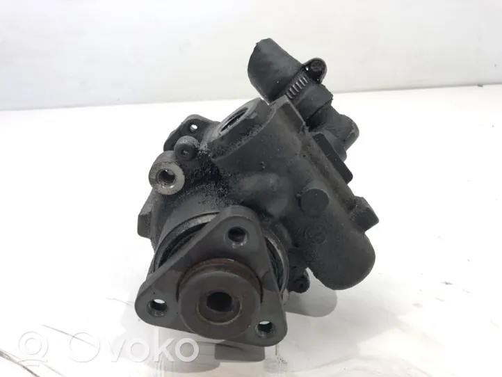 Audi A4 S4 B5 8D Vairo stiprintuvo siurblys 7691955235