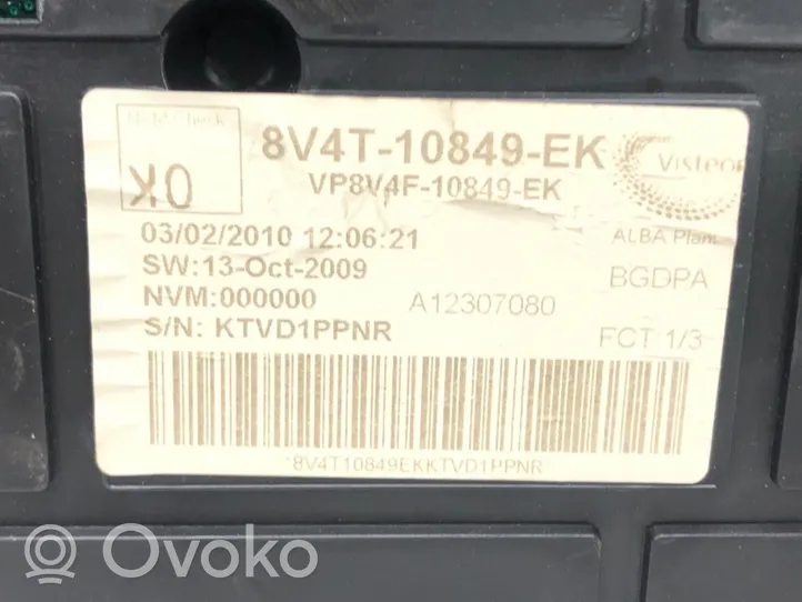 Ford Focus Licznik / Prędkościomierz 8V4T-10849-EK