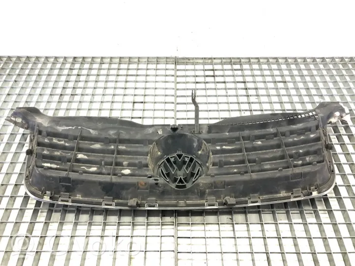 Volkswagen PASSAT B5.5 Front grill 3B0853651H