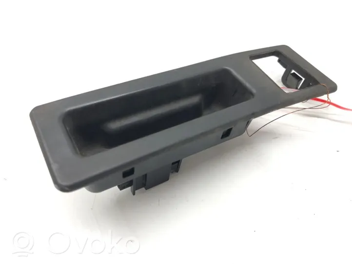 BMW 4 F32 F33 Tailgate/trunk/boot exterior handle 7368753