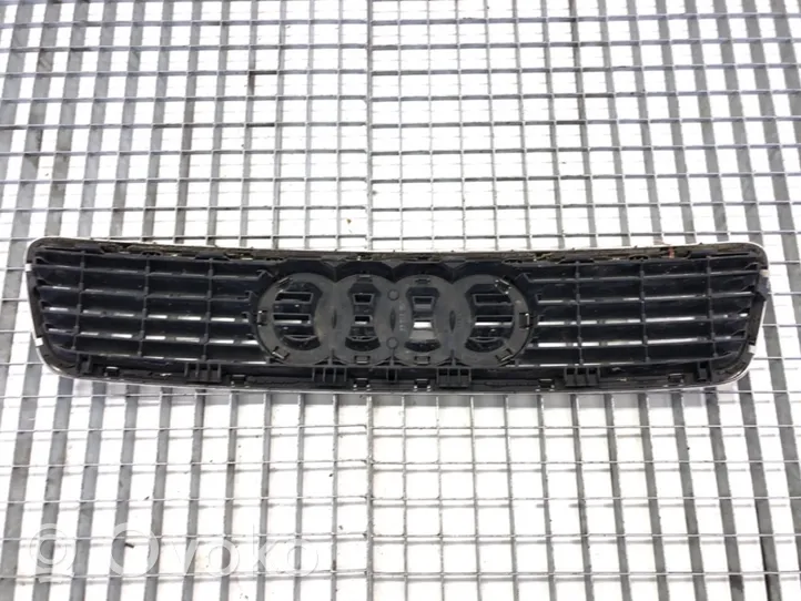 Audi A4 S4 B5 8D Atrapa chłodnicy / Grill 8D0853651J