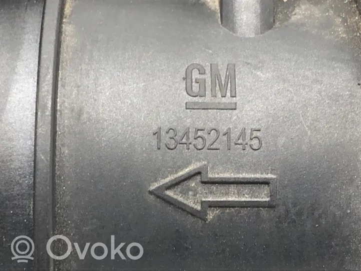 Opel Corsa E Przepływomierz masowy powietrza MAF 13452145