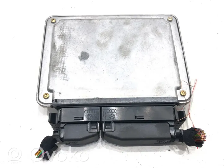 Volkswagen PASSAT B5 Engine control unit/module ECU 038906018N