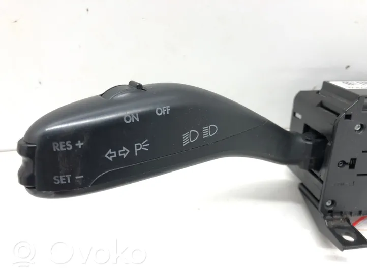 Volkswagen Polo IV 9N3 Wiper turn signal indicator stalk/switch 6Q0953503DA