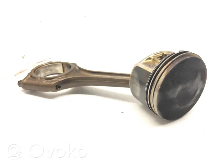 Audi A6 Allroad C5 Piston with connecting rod BDV077K