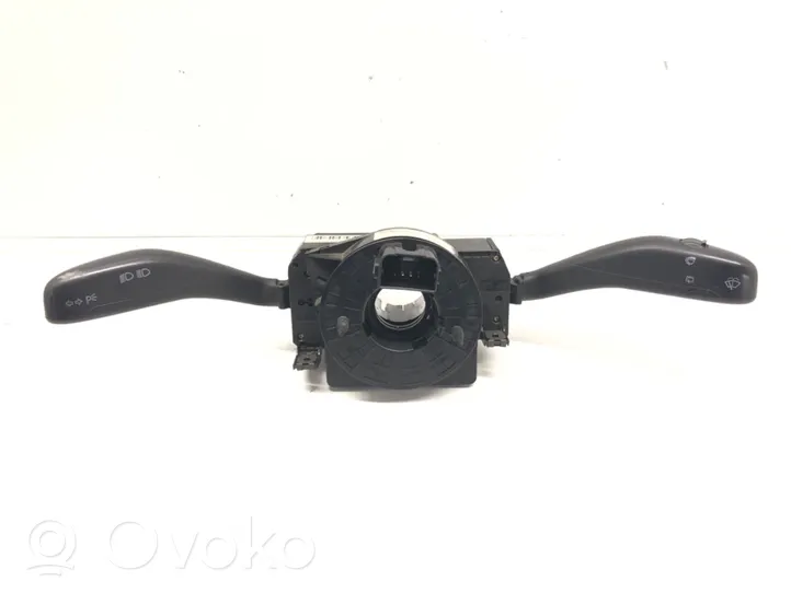 Volkswagen Polo IV 9N3 Leva/interruttore dell’indicatore di direzione e tergicristallo 6Q0953503AD