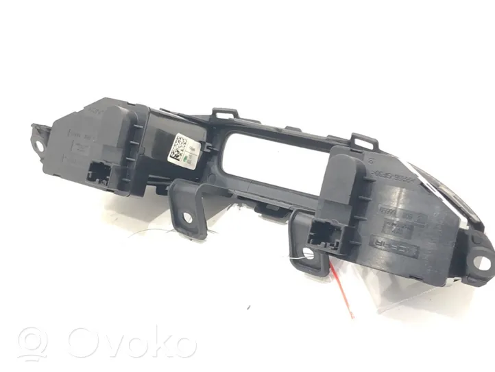 Fiat 500X Seat heating switch 735633987735600578