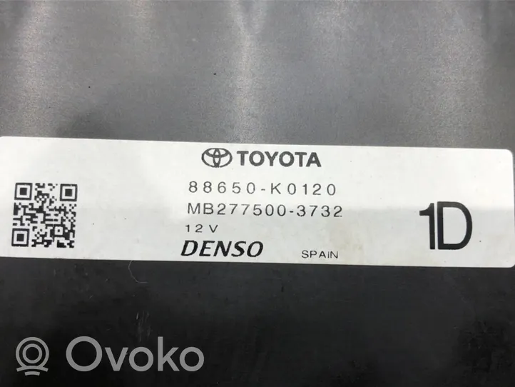 Toyota Yaris Inne komputery / moduły / sterowniki 88650-K0120
