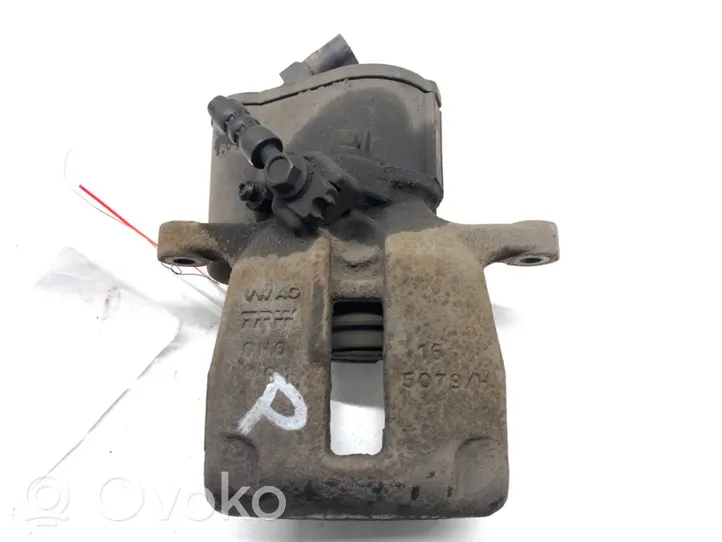 Volkswagen PASSAT CC Rear brake caliper 