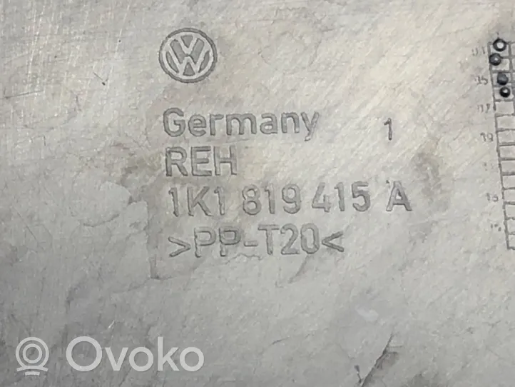Volkswagen Golf V Valytuvų apdaila (-os) 1K1819415A