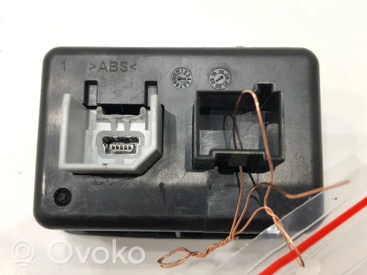 Fiat Doblo Connecteur/prise USB 07357054130