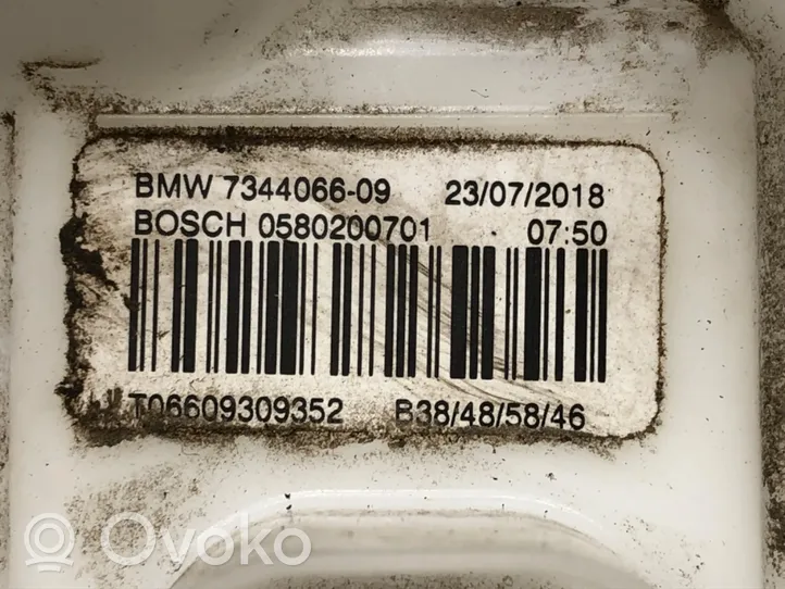 BMW 3 F30 F35 F31 Pompa paliwa w zbiorniku 7344066