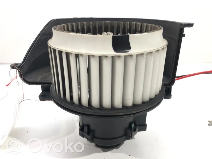 Opel Astra H Heater fan/blower 52421335