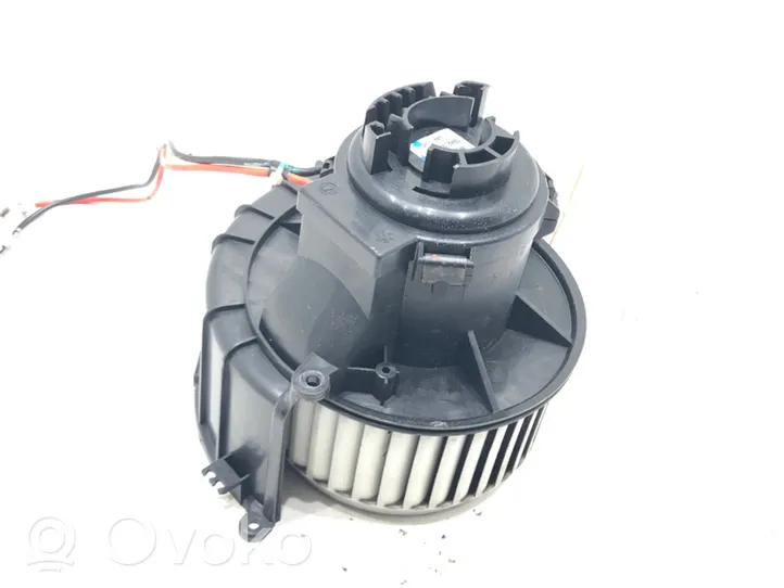 Opel Astra H Heater fan/blower 52421335